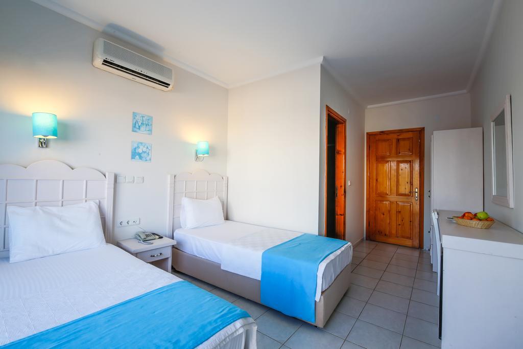 Bora Hotel Датча Екстериор снимка